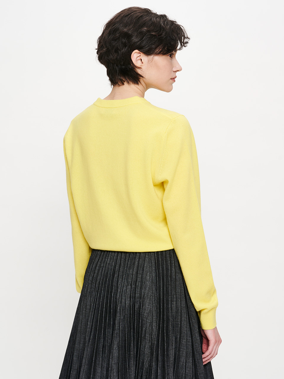 ESSENTIAL SHORT PULLOVER_YELLOW